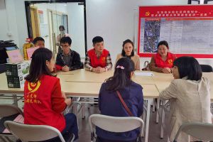 浓浓关爱暖人心，九州网页版登录入口-九州（中国）集团党支部慰问困难单亲家庭